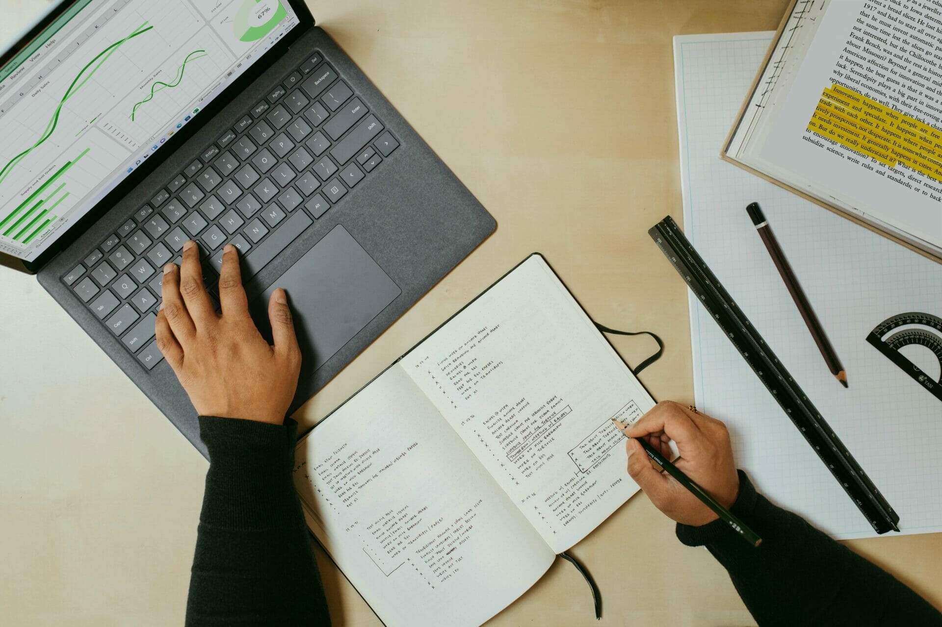 Man working in gray computer and Analytics